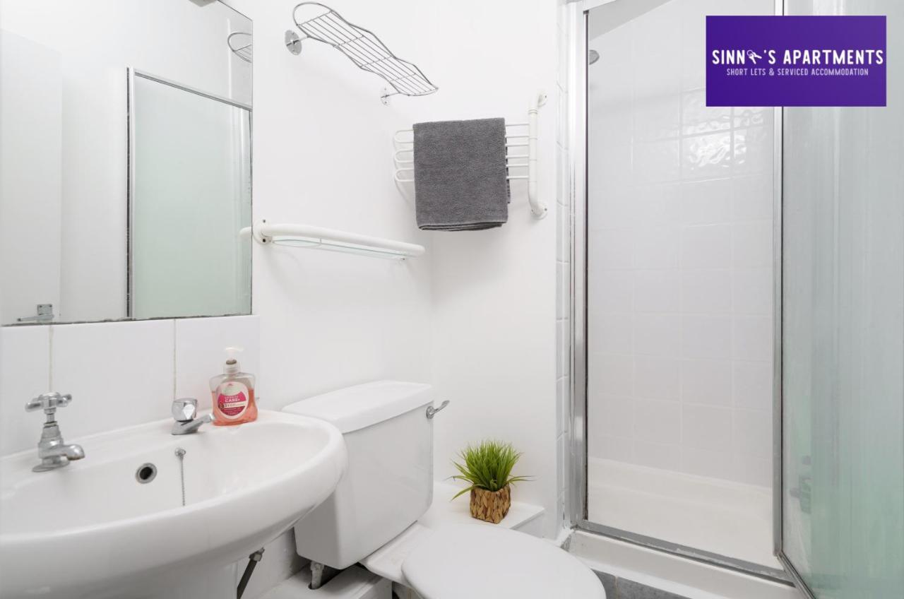 Appartamento 4 Bedroom By Sinno's Serviced Short Lets And Serviced Fulham Londra